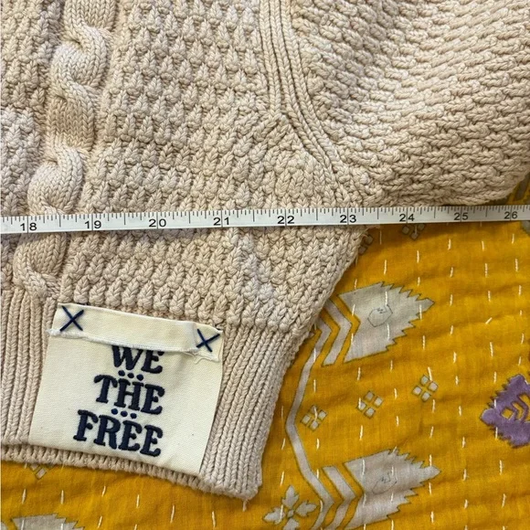 We The Free Cropped Heritage Ivory/Beige Cable Knit Cardigan - Picture 11 of 12